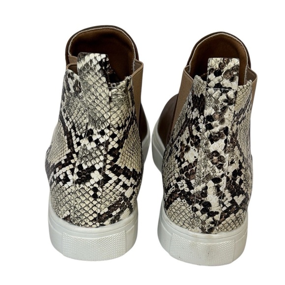 Women's Fashion Booties Pull On Coffee/Snakeskin Size-38/7 EUC - Picture 8 of 9